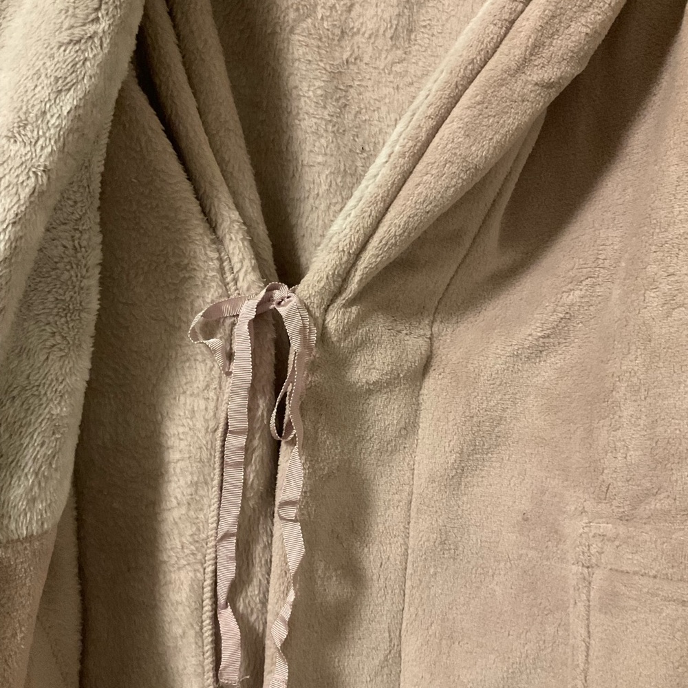 Ulta Super Soft Plush Robe Medium - Picture 3 of 3